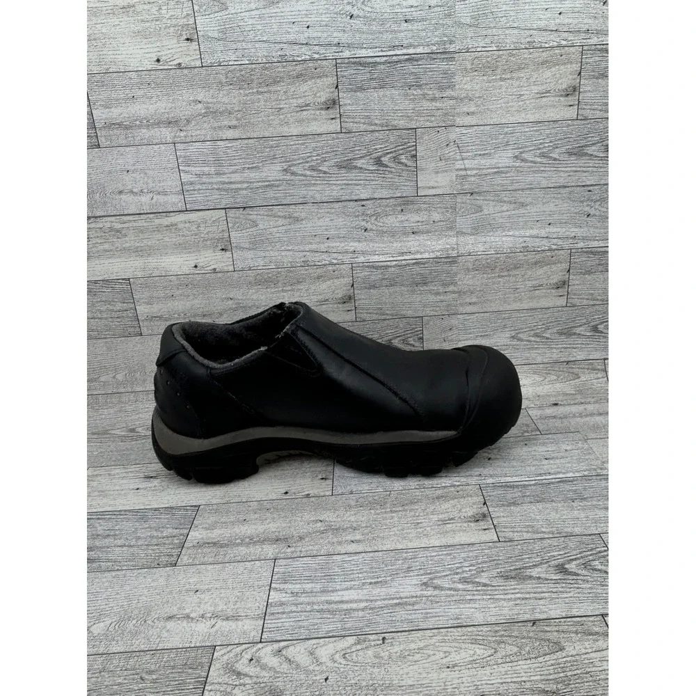 Keen Brixen Low Men 9.5 Black Leather Waterproof Insulated Slip On Shoes 1002268